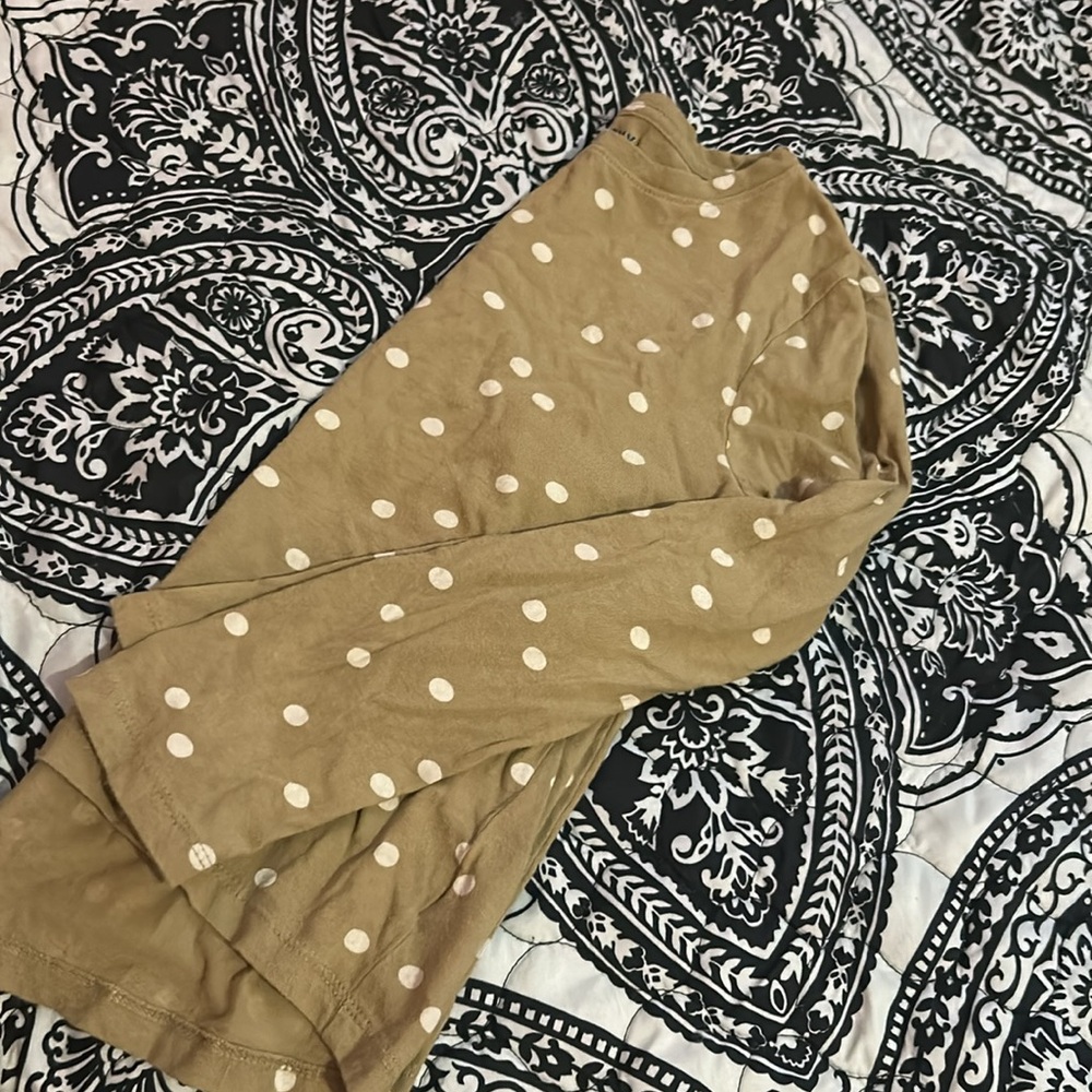 Shirt - Picture 3 of 4